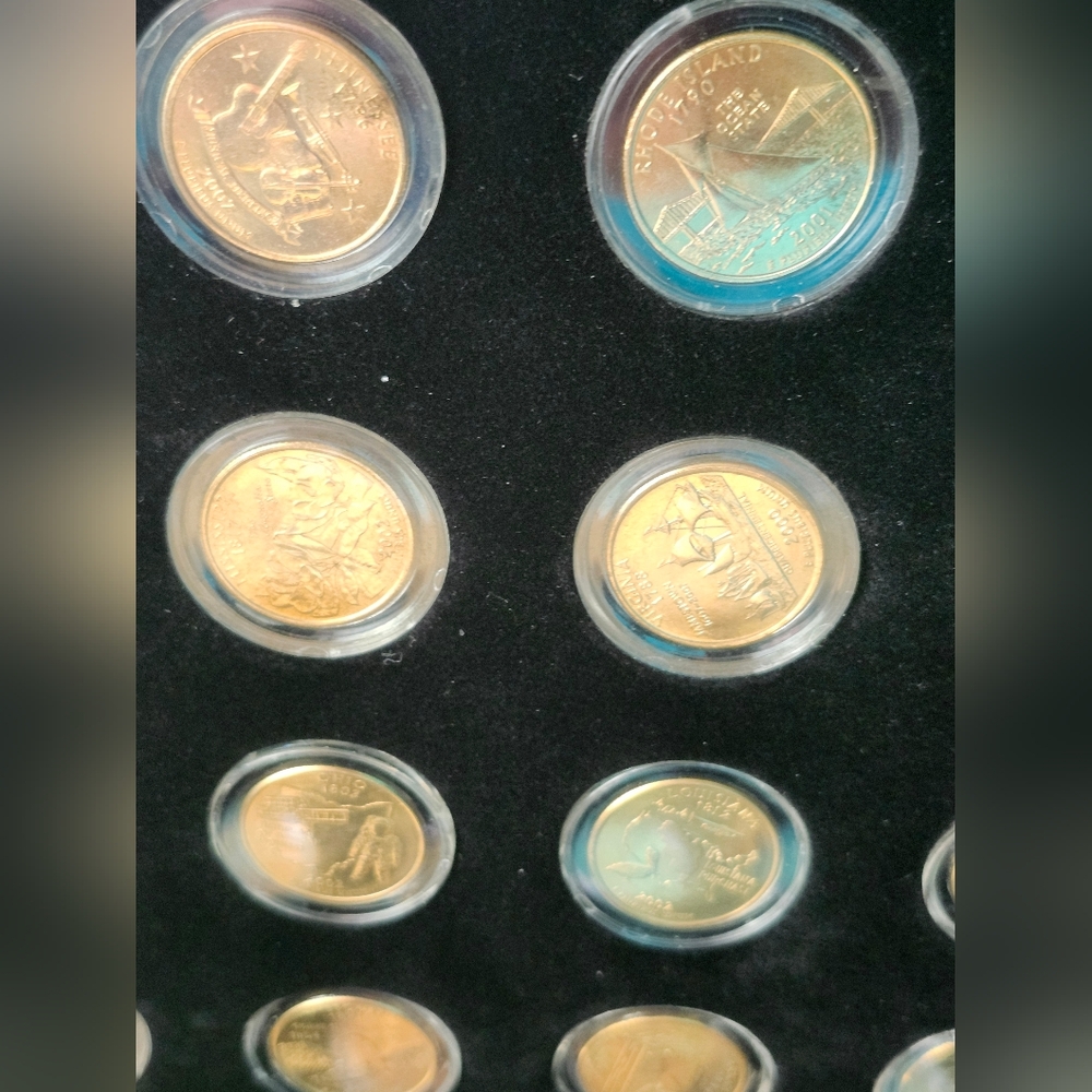 24kt. Gold Plated State Quarter Set Phiadelphis Mint In Display Case - Picture 6 of 14